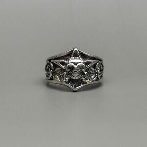 Y2K Vintage Silver Skull Gothic Ring – Size 8, Unisex, Brand New